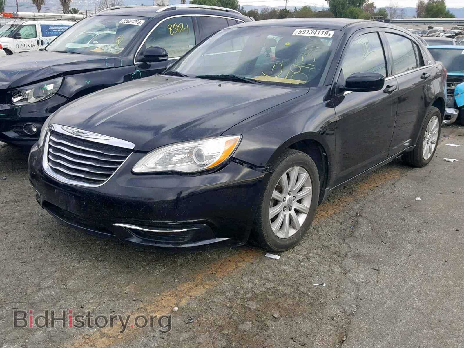 2013 CHRYSLER 200 - VIN: 1C3CCBBB9DN764599 - Фото 2