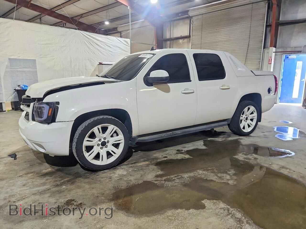 Photo 3GNVKEE05AG280363 - CHEVROLET AVALANCHE 2010