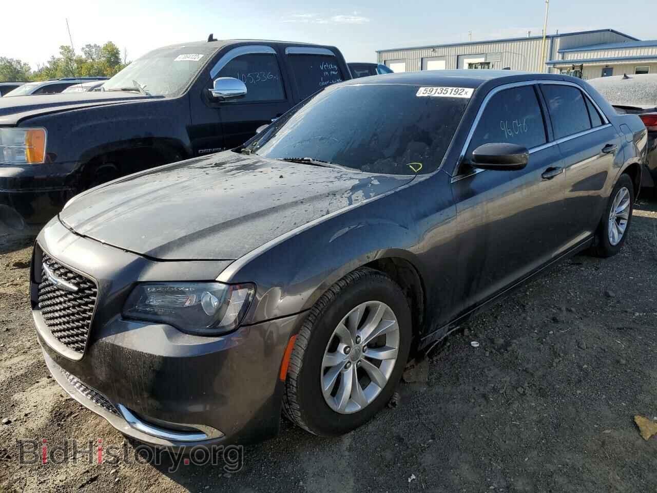 2015 CHRYSLER 300 - VIN: 2C3CCAAG2FH780663 - Фото 2
