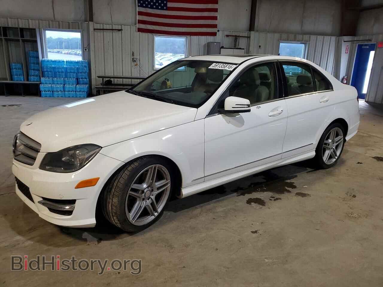 Photo WDDGF8AB5DR281635 - MERCEDES-BENZ C-CLASS 2013