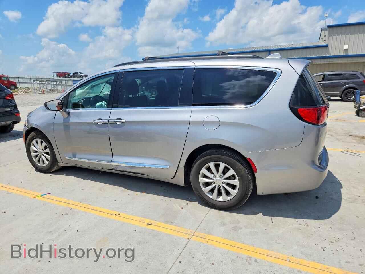 2017 CHRYSLER PACIFICA - VIN: 2C4RC1BG9HR593986 - Фото 2