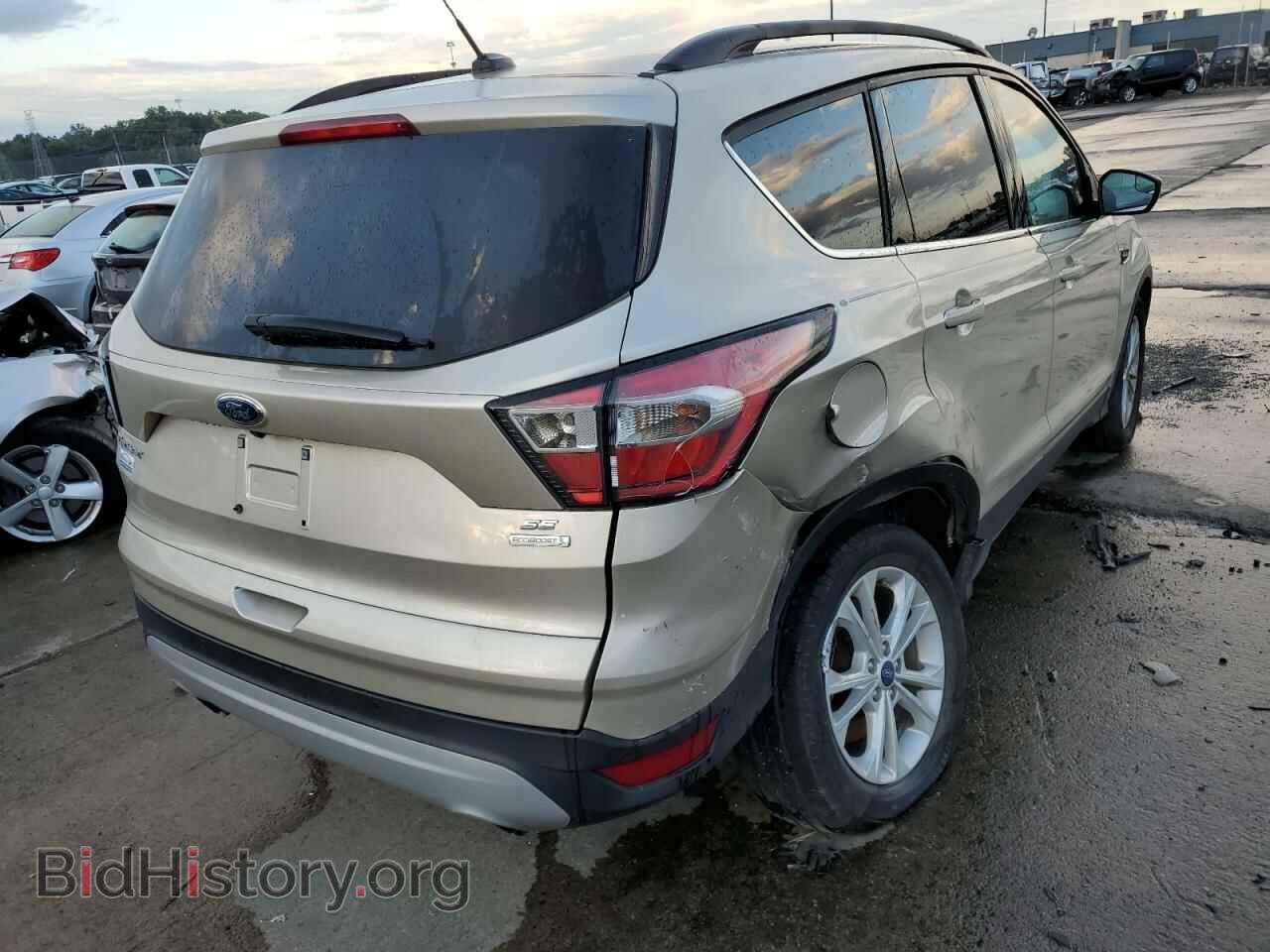 2017 FORD ESCAPE - VIN: 1FMCU0GD3HUB83713 - Фото 4