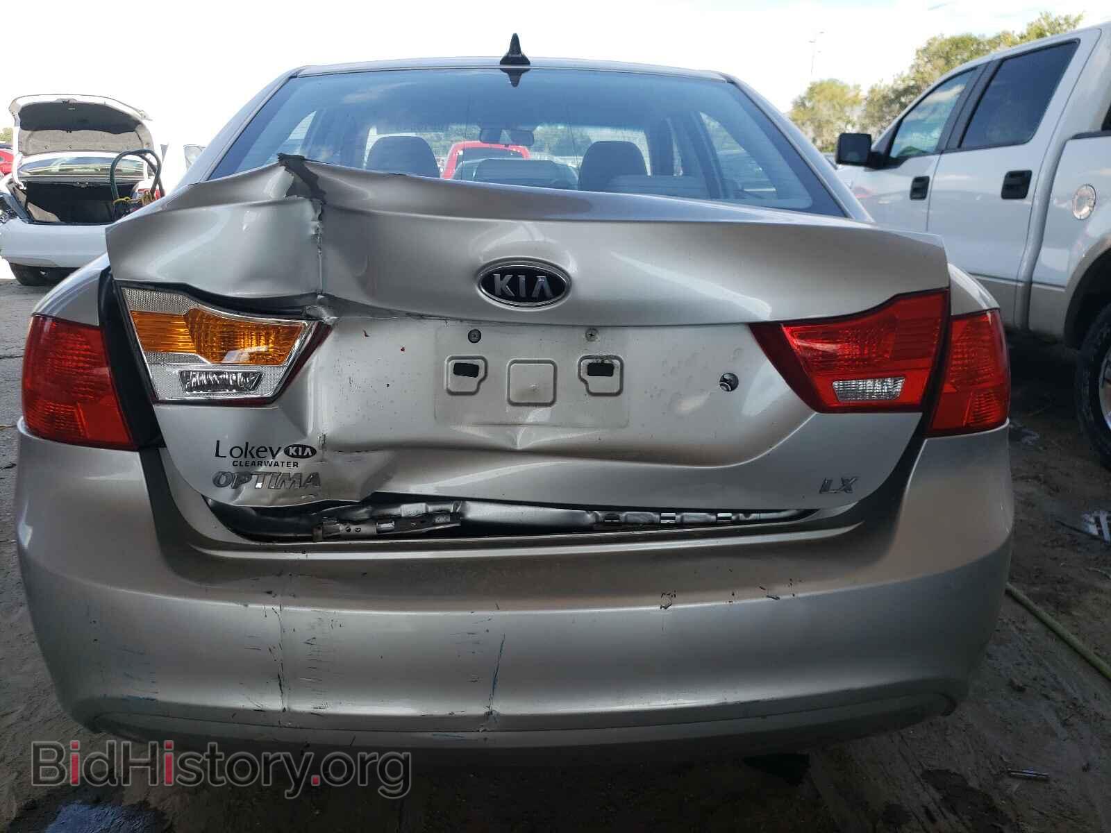 2009 KIA OPTIMA - VIN: KNAGE228X95310880 - Фото 9