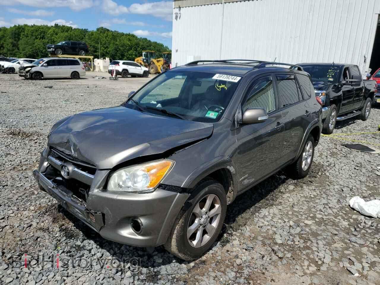 Фотография JTMDF4DV4AD033090 - TOYOTA RAV4 2010