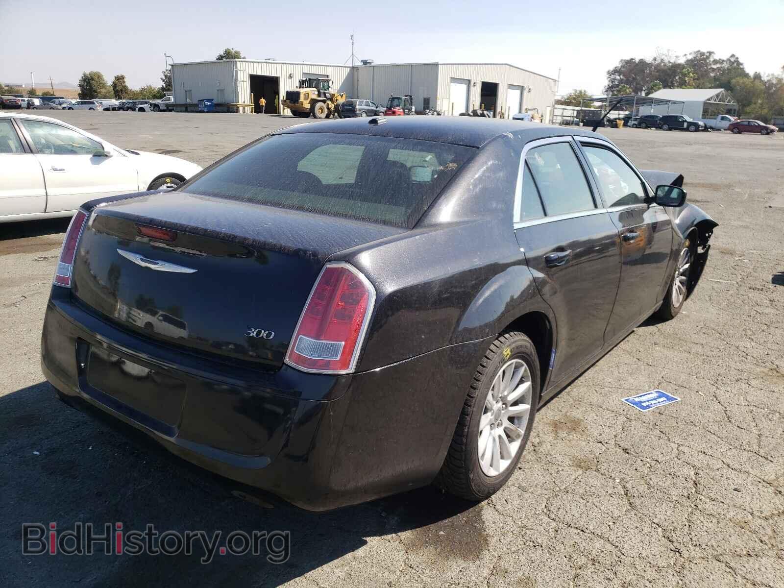 2013 CHRYSLER 300 - VIN: 2C3CCAAG8DH599161 - Фото 4