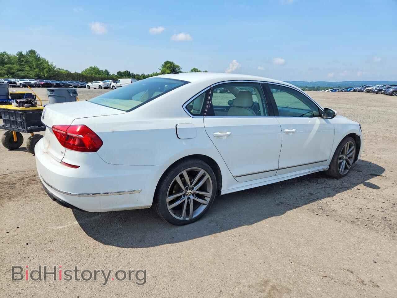 2016 VOLKSWAGEN PASSAT - VIN: 1VWAT7A37GC037596 - Фото 3