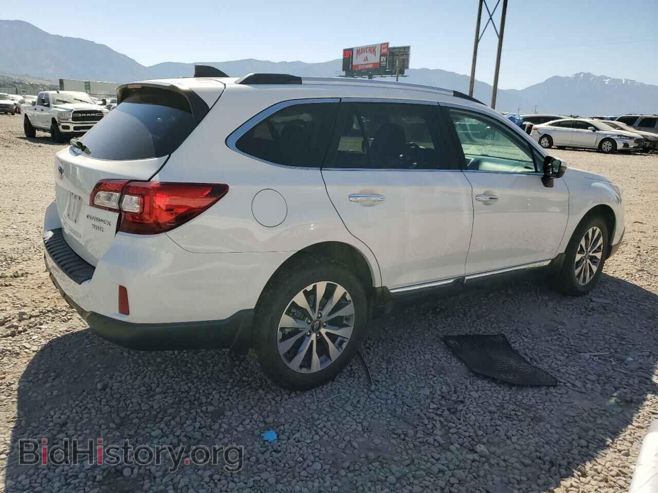 2017 SUBARU OUTBACK - VIN: 4S4BSETC6H3323416 - Фото 3