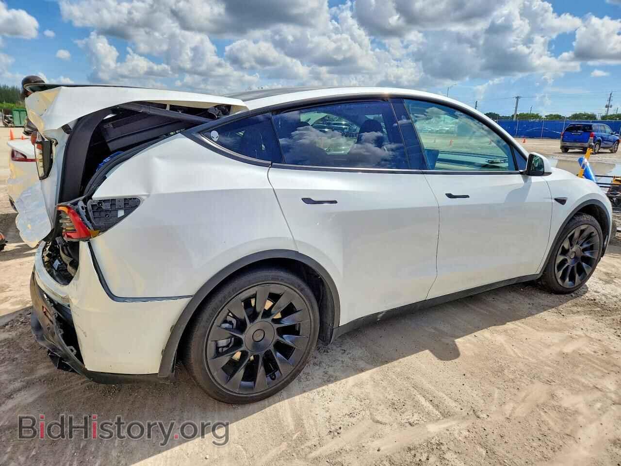2024 TESLA MODEL Y - VIN: 7SAYGDED0RF041831 - Photo 3