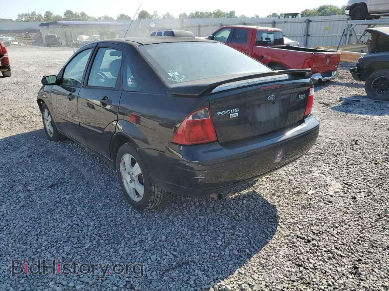 2007 FORD FOCUS - VIN: 1FAHP34N77W164834 - Фото 3