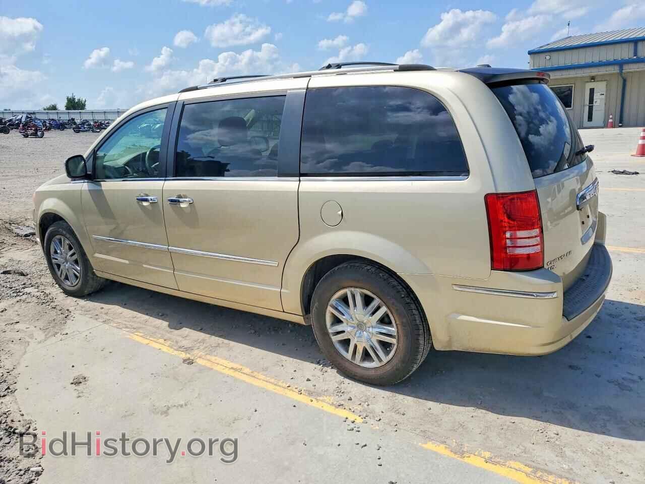 2010 CHRYSLER MINIVAN - VIN: 2A4RR7DX1AR386460 - Photo 2