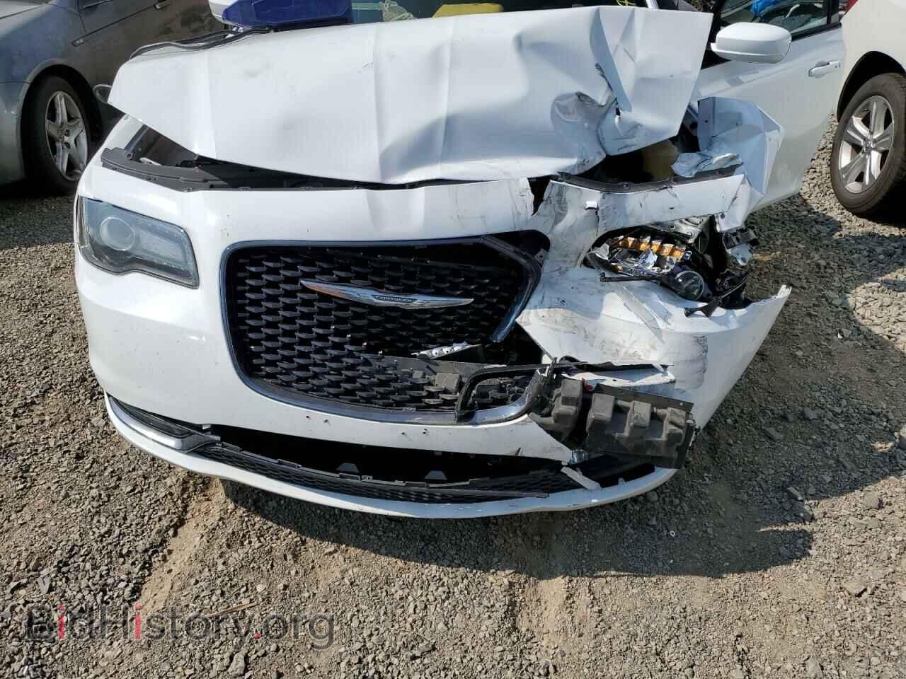 2018 CHRYSLER 300 - VIN: 2C3CCAGG3JH267583 - Фото 7