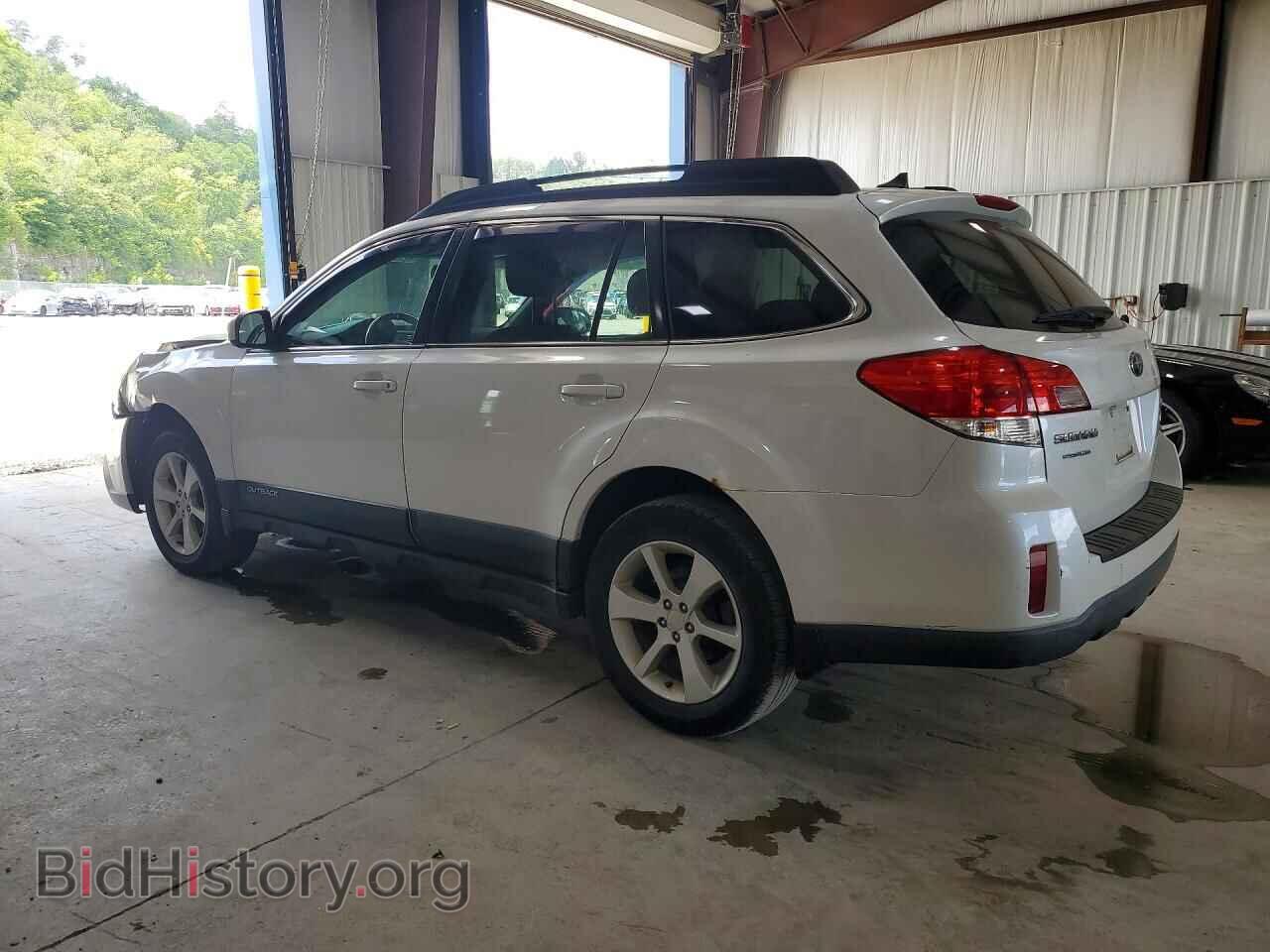 2014 SUBARU OUTBACK - VIN: 4S4BRBCC9E3213045 - Photo 2