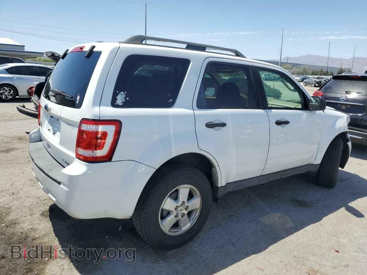 2011 FORD ESCAPE - VIN: 1FMCU9D78BKB54830 - Photo 3