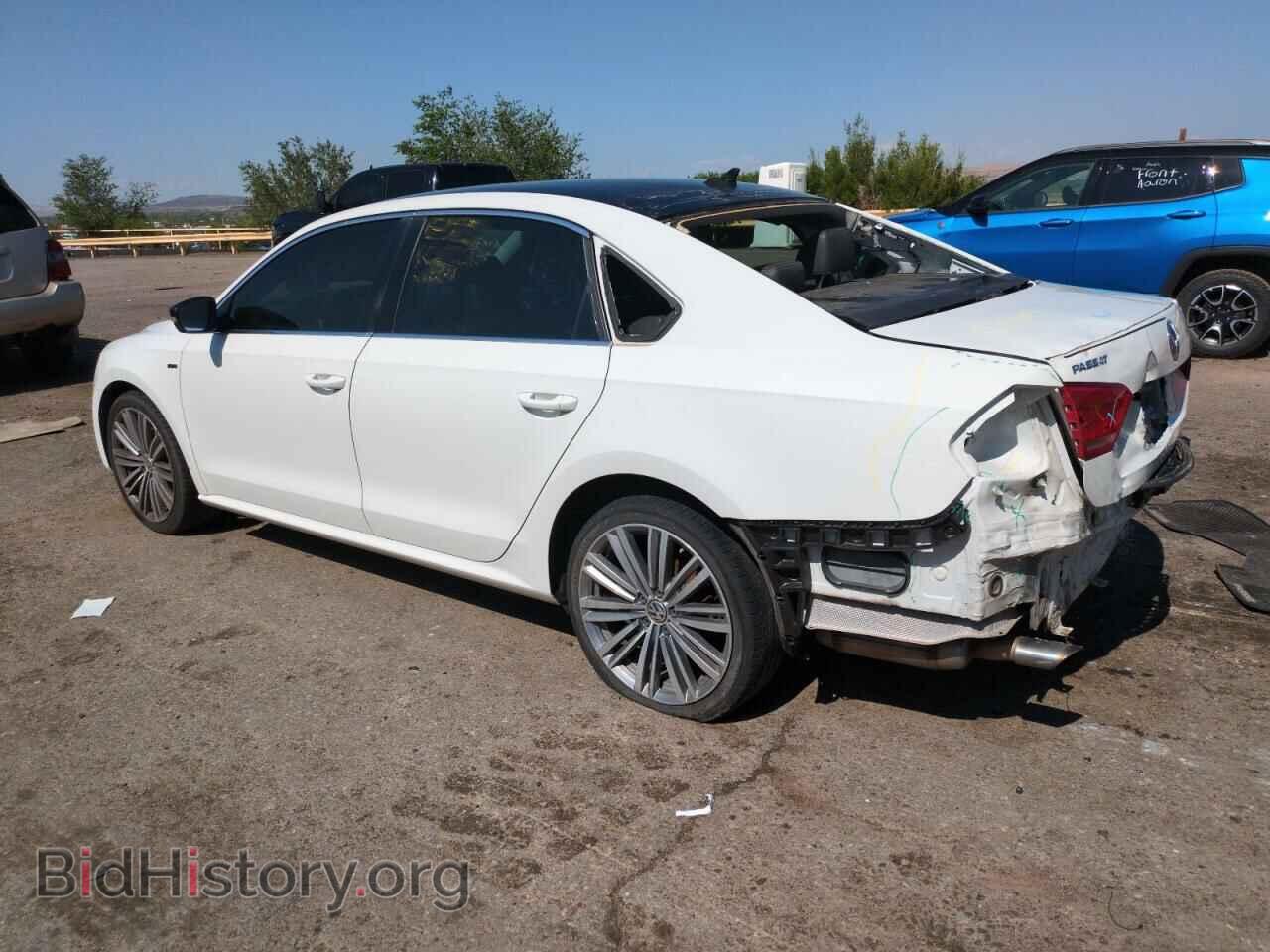 2015 VOLKSWAGEN PASSAT - VIN: 1VWBS7A30FC004140 - Фото 2