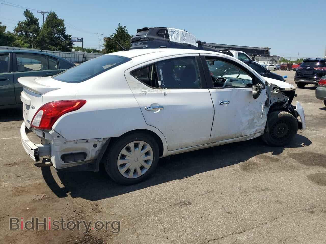 2016 NISSAN VERSA - VIN: 3N1CN7AP8GL889066 - Фото 3