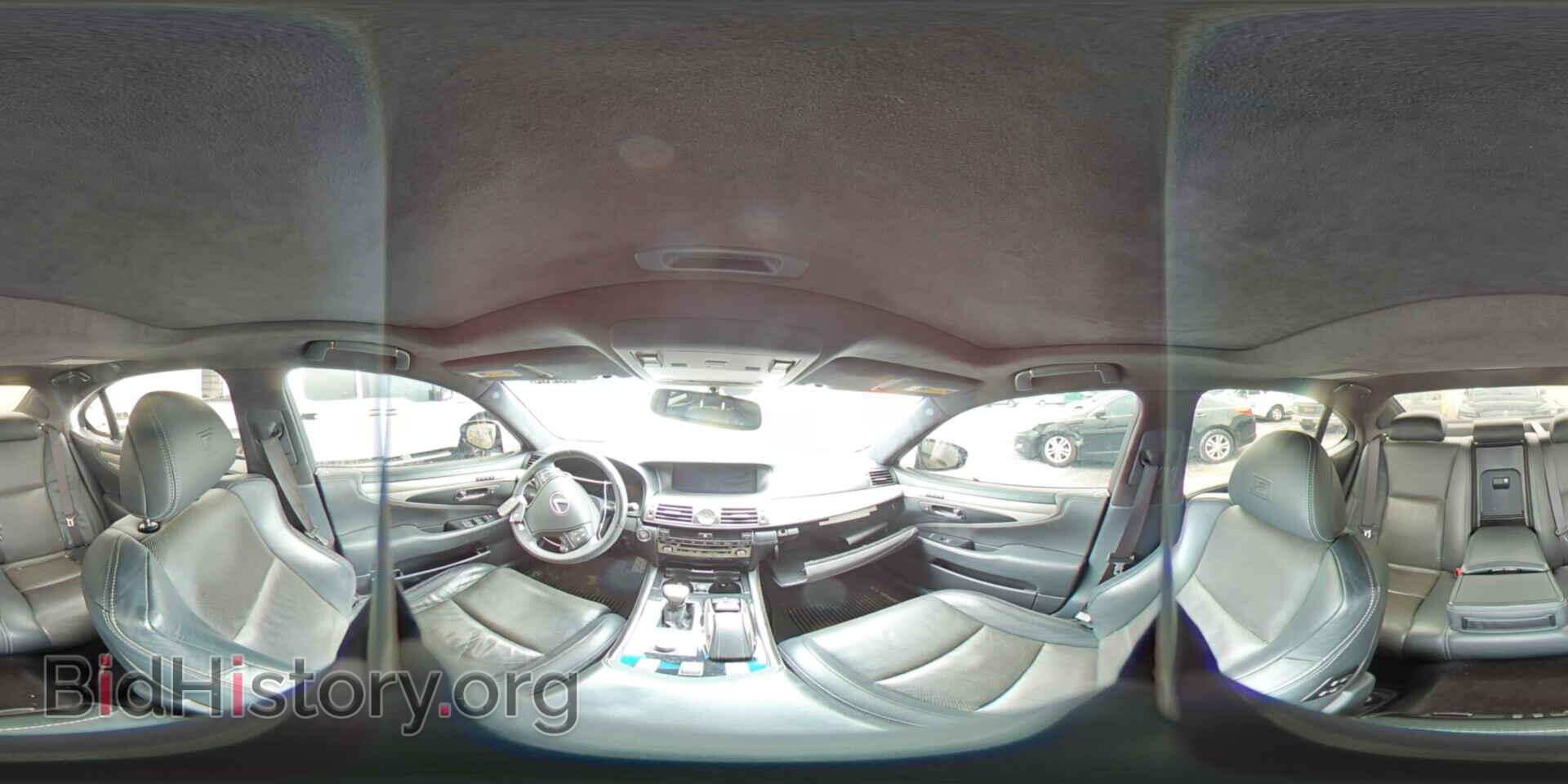 2016 LEXUS LS460 - VIN: JTHBL5EF9G5141462 - Photo 14