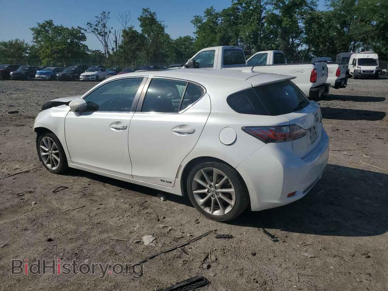 2011 LEXUS CT 200 - VIN: JTHKD5BH4B2005530 - Фото 2
