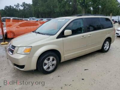 2010 Dodge CARAVAN SXT, gold — VIN 2D4RN5D13AR369132, Copart