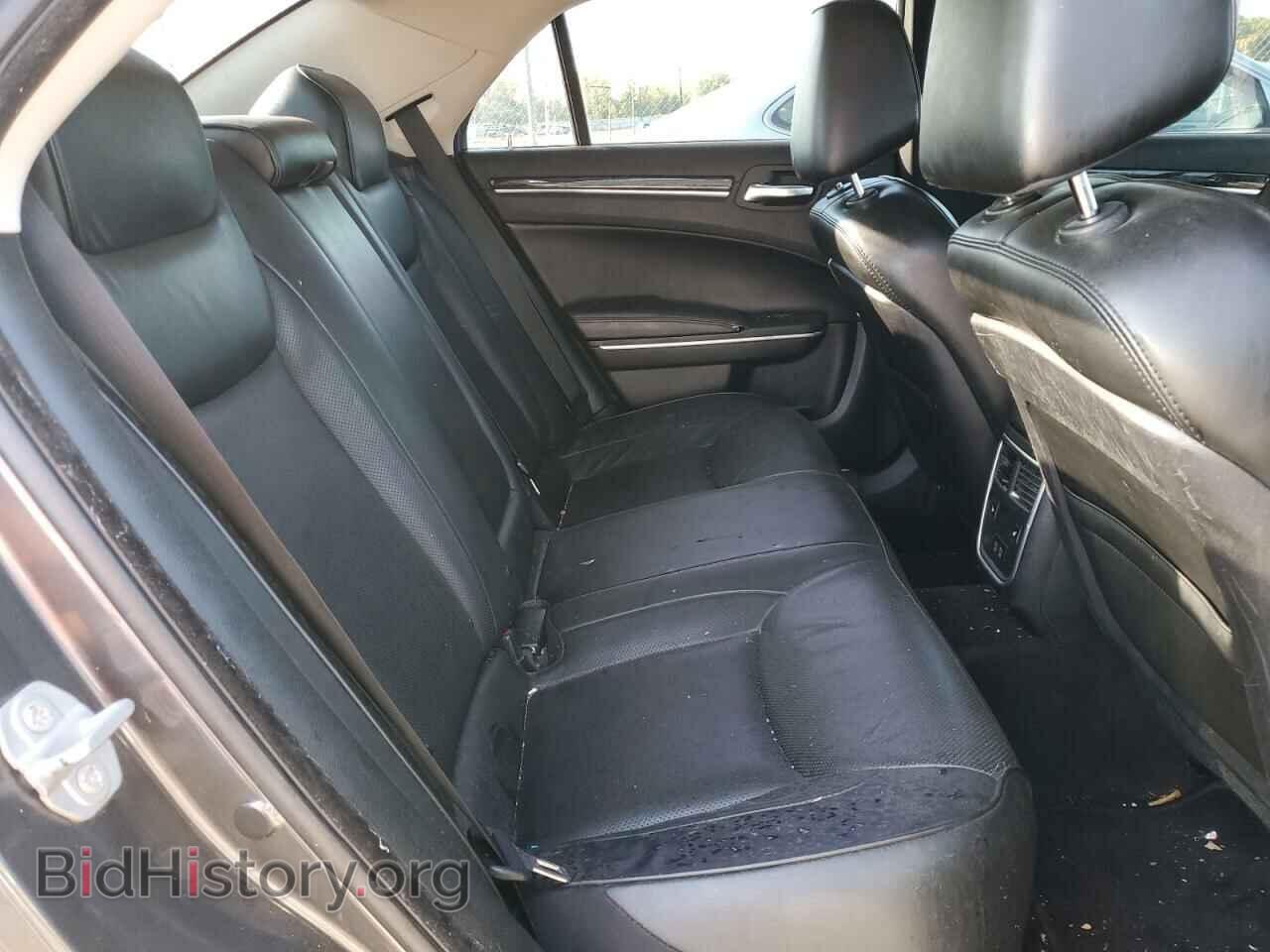2019 CHRYSLER 300 - VIN: 2C3CCAKG3KH536898 - Фото 6