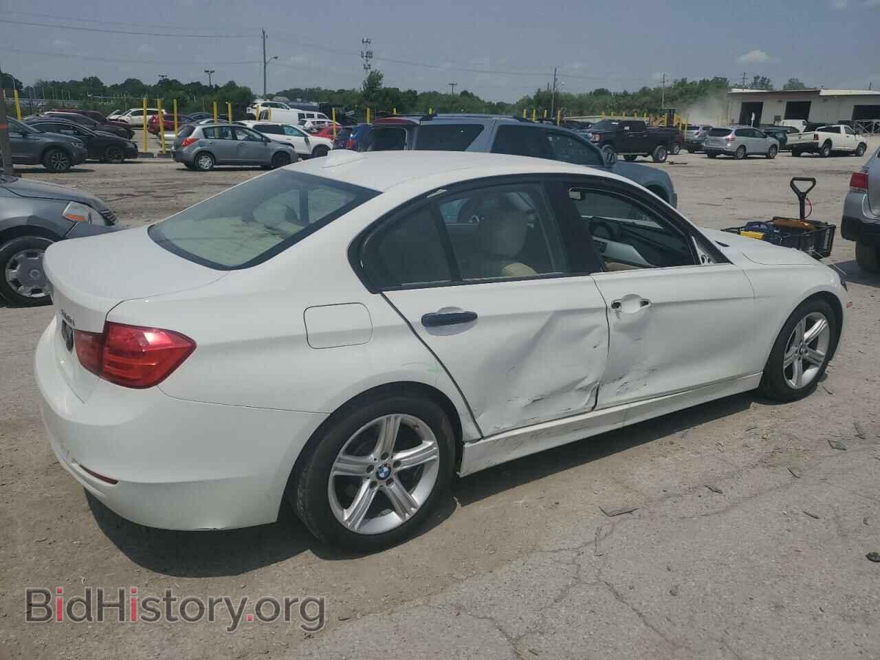 2013 BMW 3 SERIES - VIN: WBA3A5C55DF351033 - Фото 3