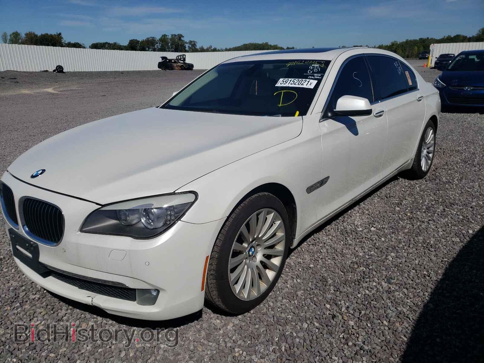 2012 BMW 7 SERIES - VIN: WBAKB8C5XCC963092 - Фото 2