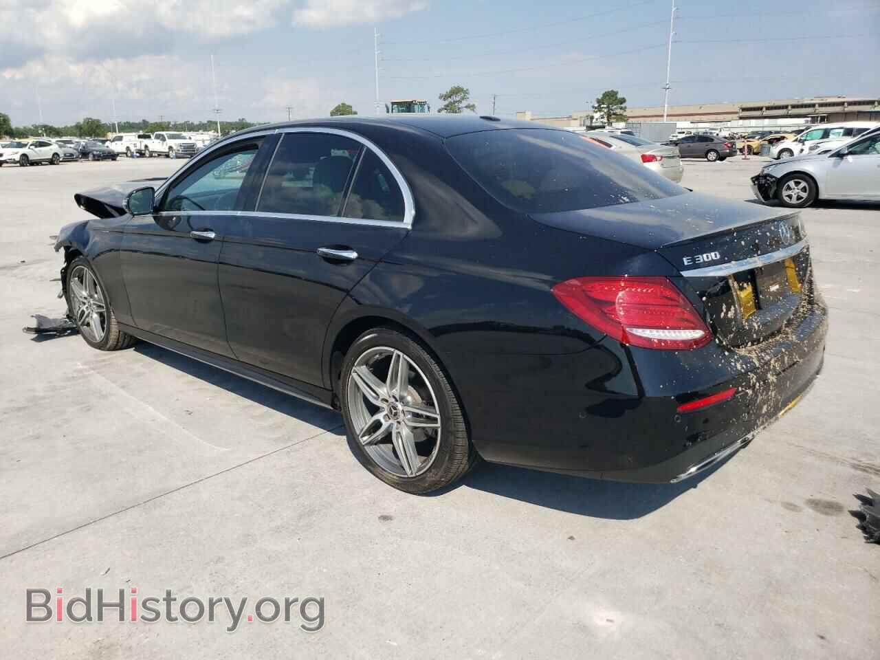 2018 MERCEDES-BENZ E-CLASS - VIN: WDDZF4JB3JA405025 - Фото 2