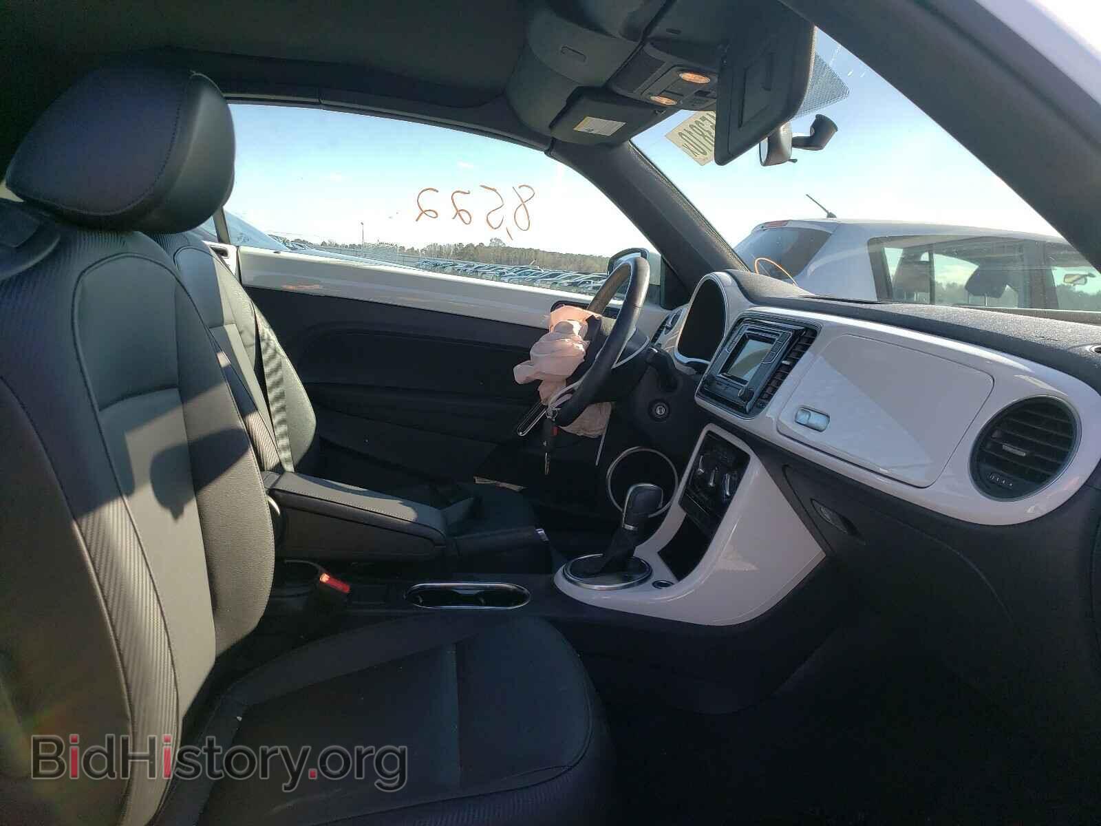 2019 VOLKSWAGEN BEETLE - VIN: 3VW5DAAT4KM505643 - Фото 5