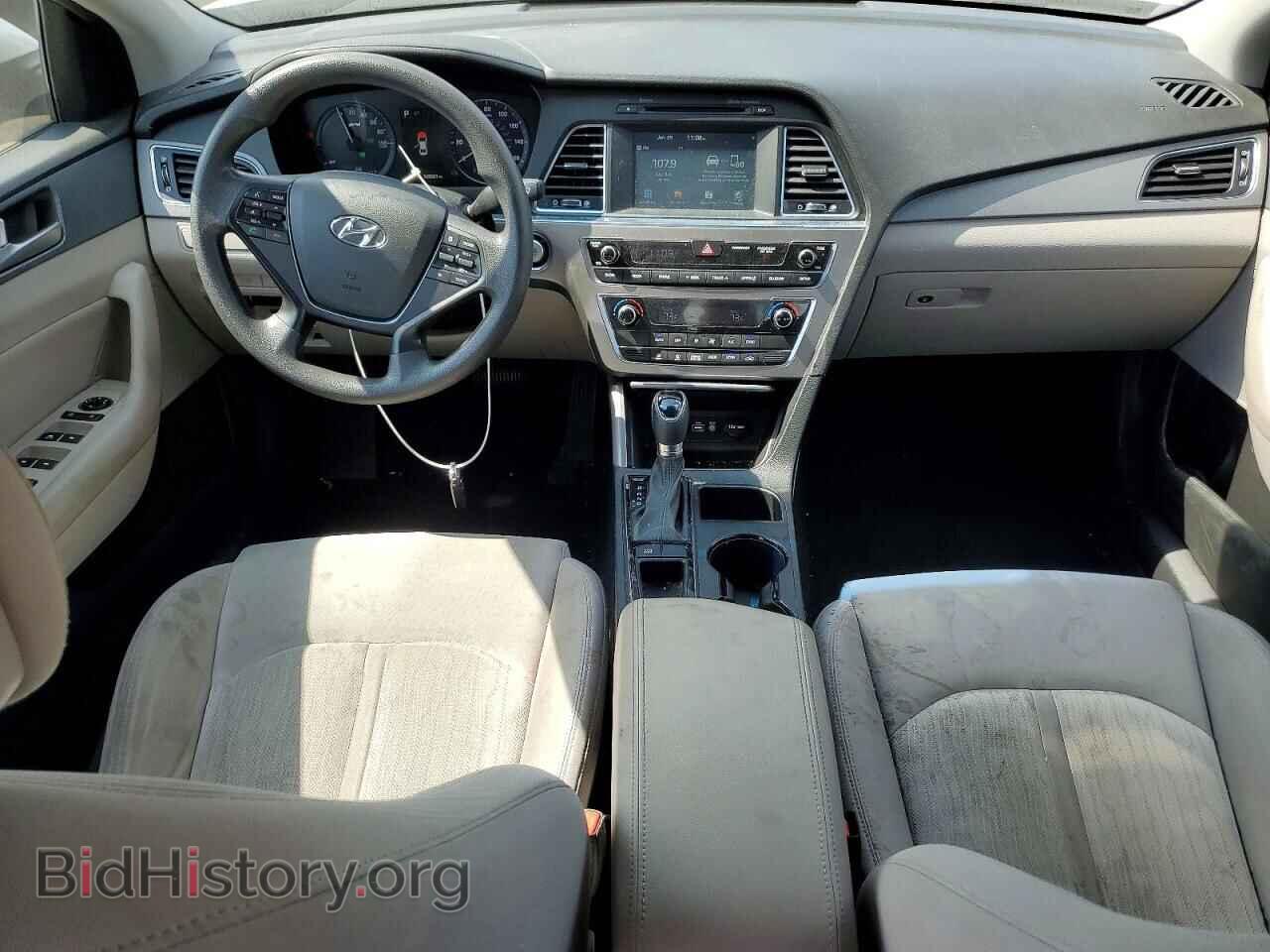 2017 HYUNDAI SONATA - VIN: KMHE24L1XHA044021 - Photo 8