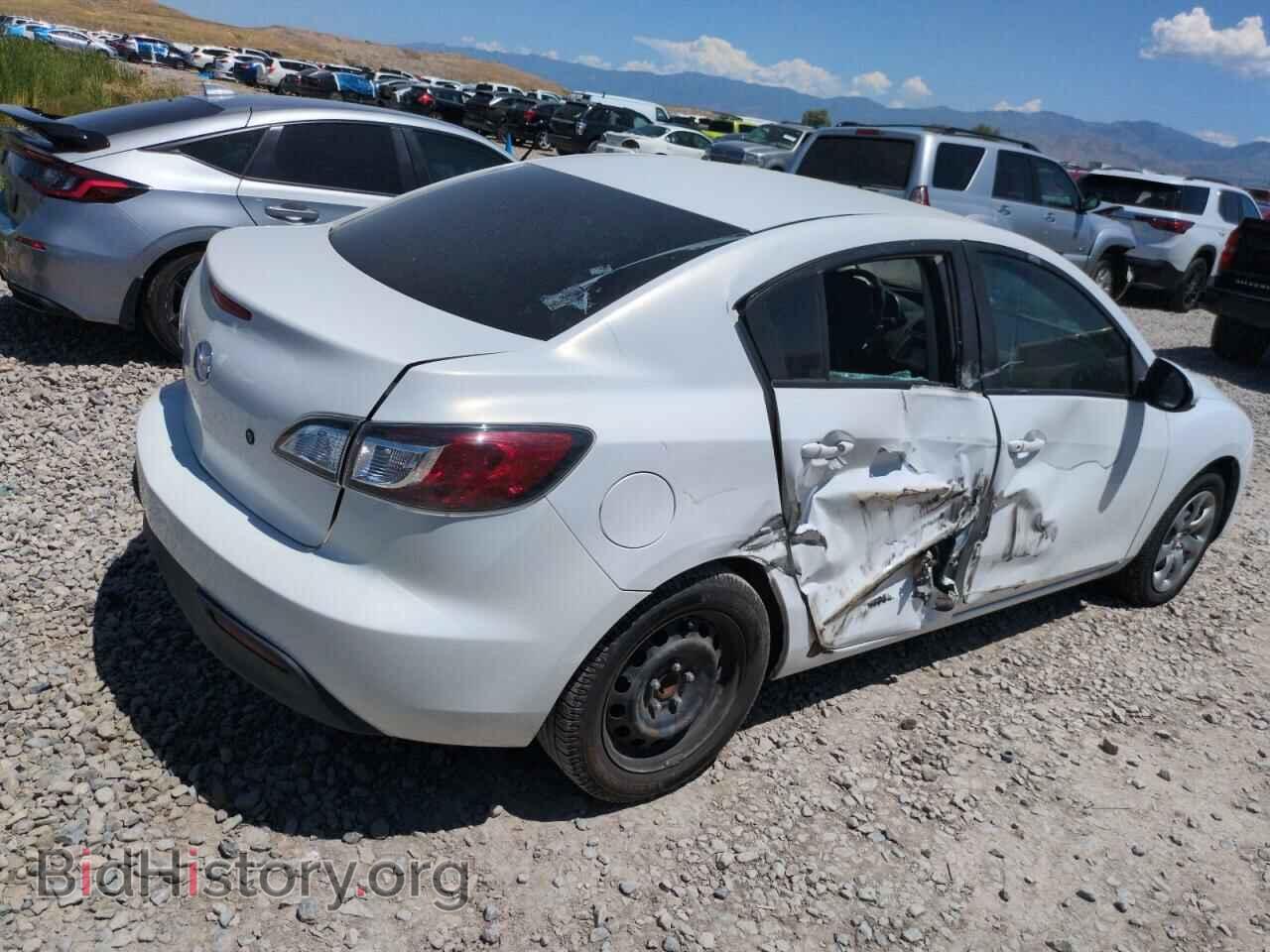 2011 MAZDA 3 - VIN: JM1BL1UF4B1496471 - Фото 3