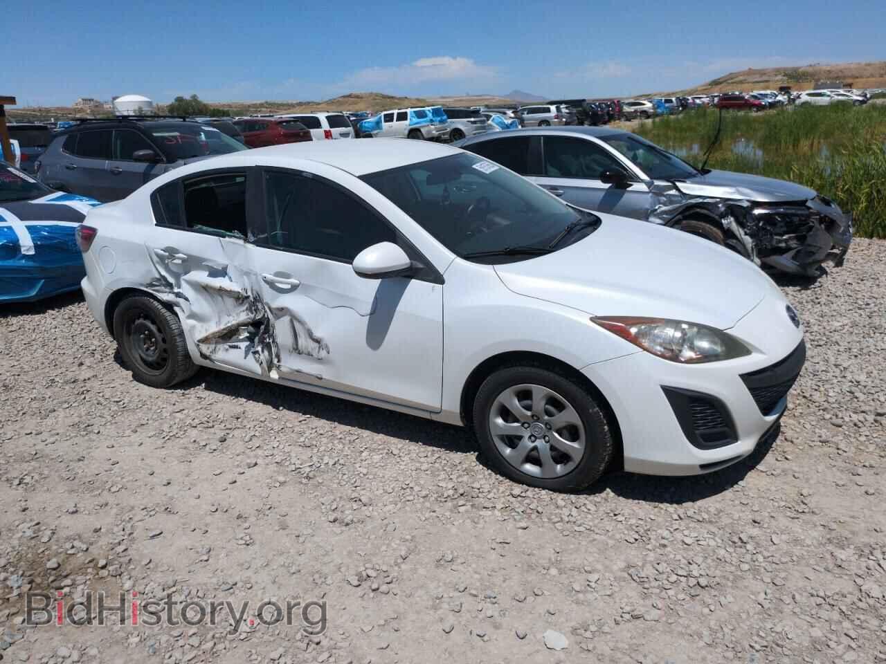 2011 MAZDA 3 - VIN: JM1BL1UF4B1496471 - Фото 4
