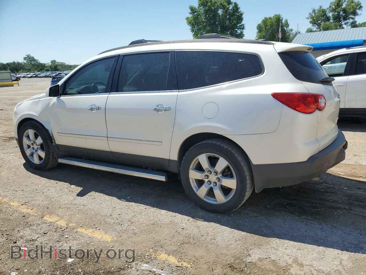 2012 CHEVROLET TRAVERSE - VIN: 1GNKRLED7CJ328792 - Фото 2