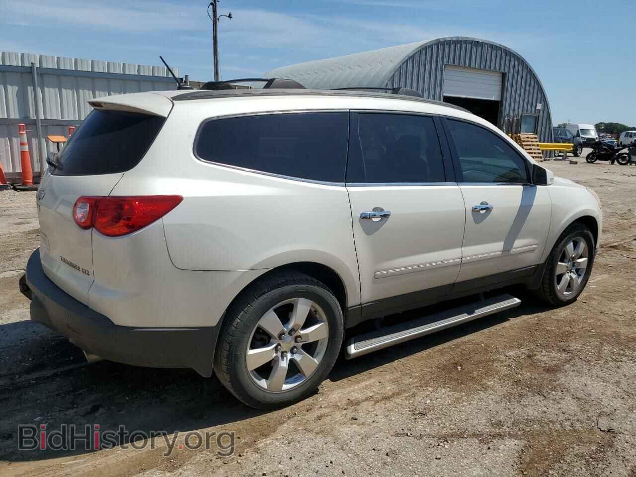 2012 CHEVROLET TRAVERSE - VIN: 1GNKRLED7CJ328792 - Фото 3