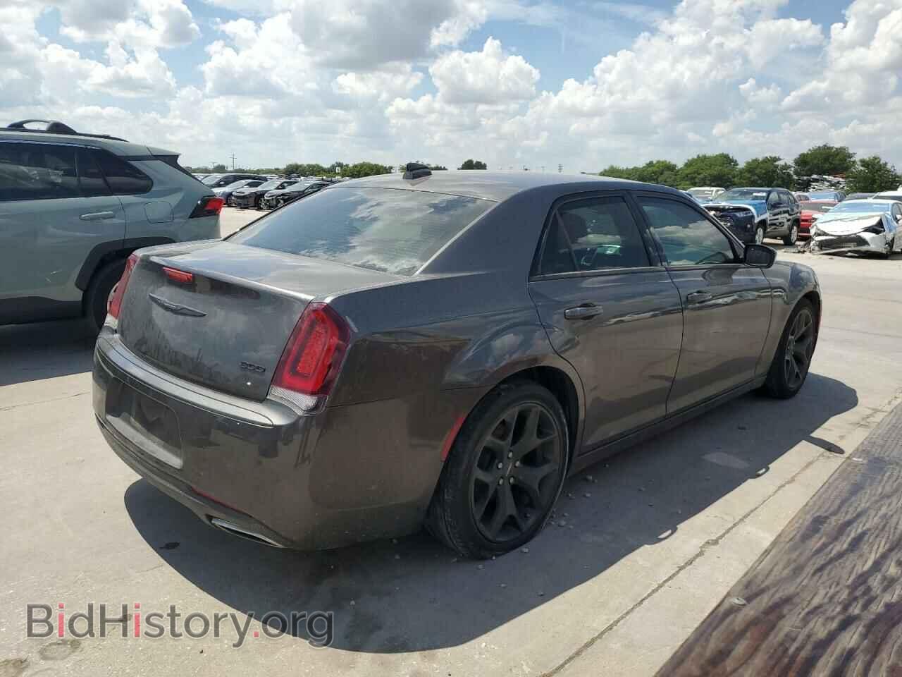 2020 CHRYSLER 300 - VIN: 2C3CCAAG7LH201260 - Фото 3