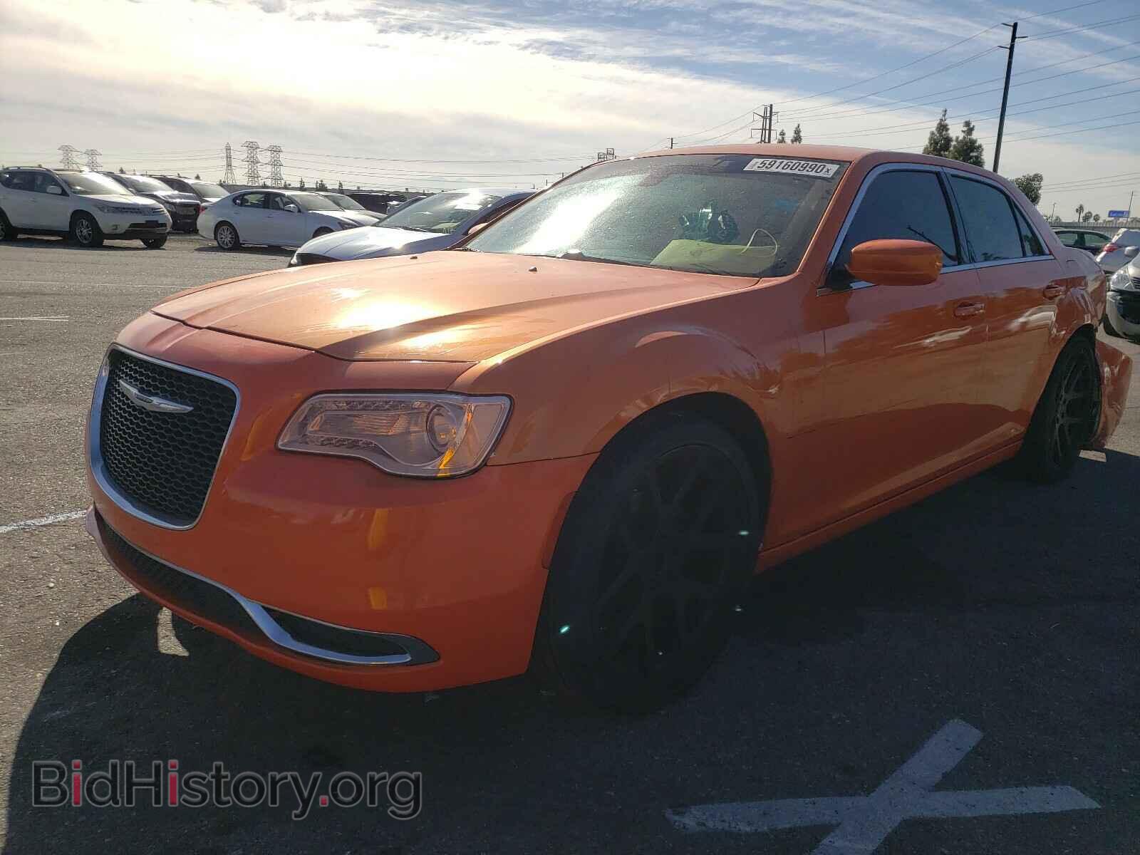 2017 CHRYSLER 300 - VIN: 2C3CCAAG0HH511984 - Фото 2