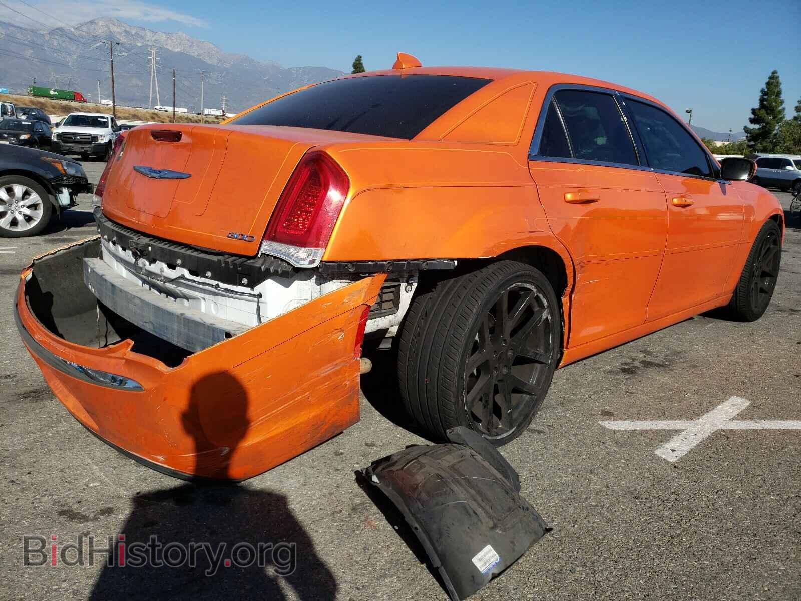 2017 CHRYSLER 300 - VIN: 2C3CCAAG0HH511984 - Фото 4