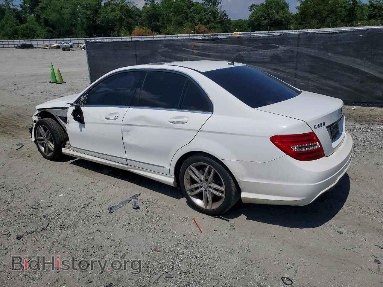 2013 MERCEDES-BENZ C-CLASS - VIN: WDDGF4HB1DR246797 - Фото 2