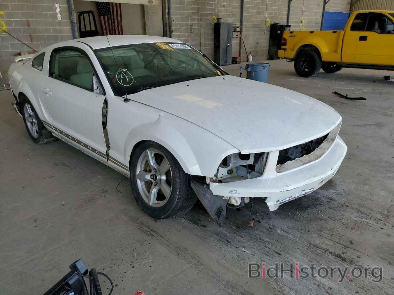 Photo 1ZVFT80N665157407 - FORD MUSTANG 2006