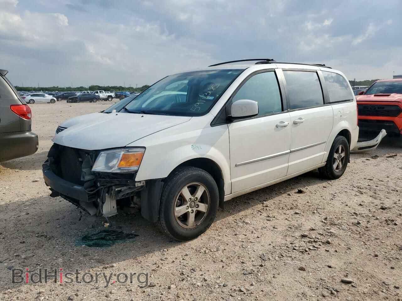 Фотография 2D4RN5D14AR488677 - DODGE CARAVAN 2010