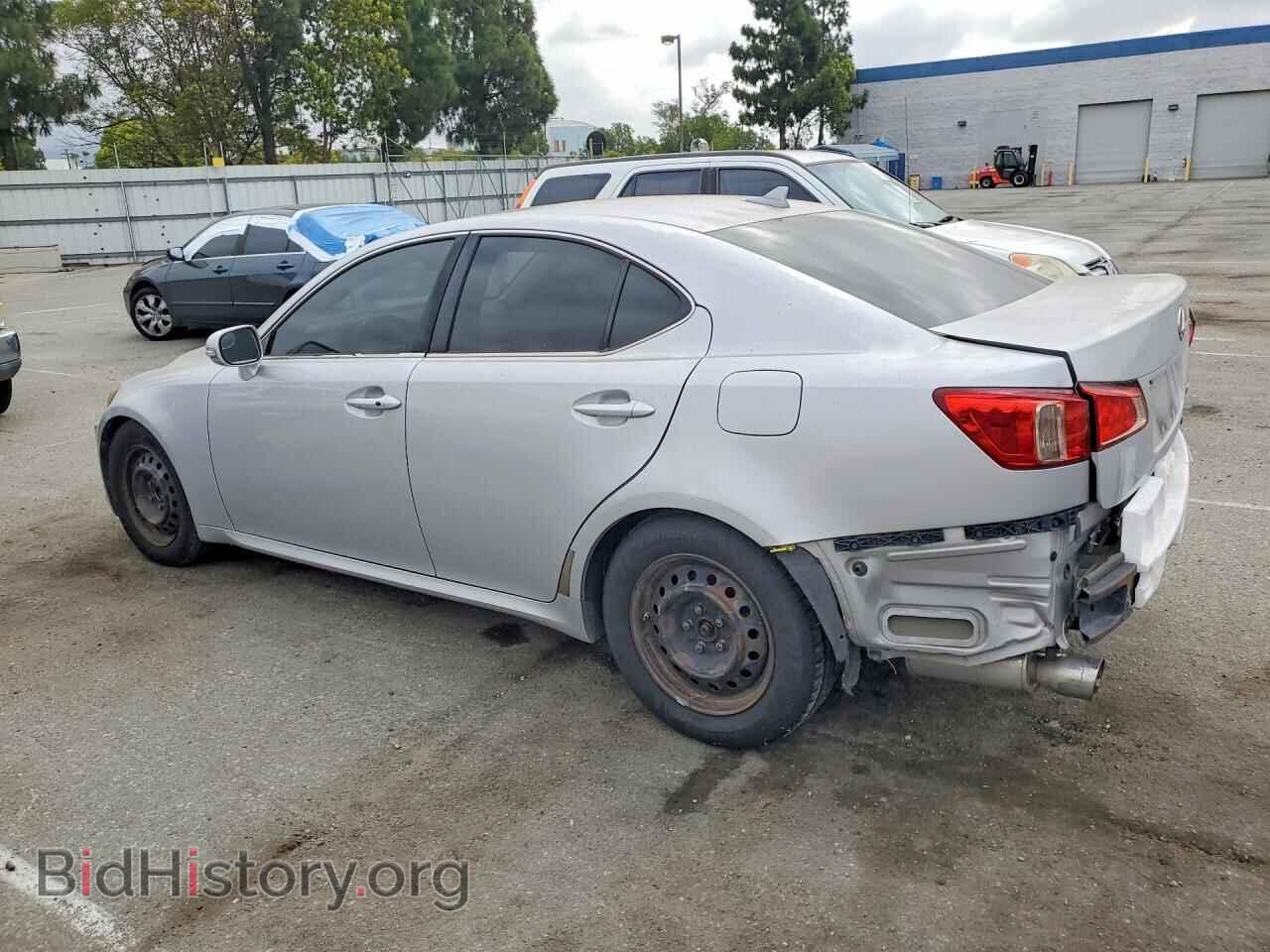 2011 LEXUS IS - VIN: JTHBF5C29B5156155 - Photo 2