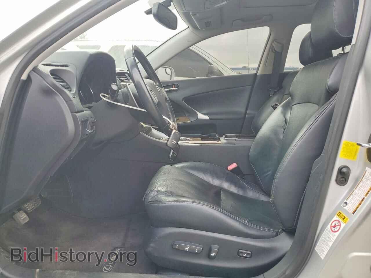 2011 LEXUS IS - VIN: JTHBF5C29B5156155 - Photo 7