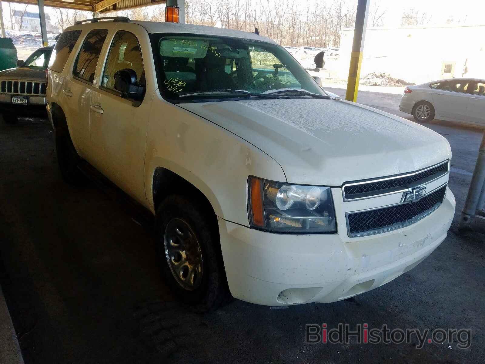 Photo 1GNSKAE03BR150448 - CHEVROLET TAHOE K150 2011