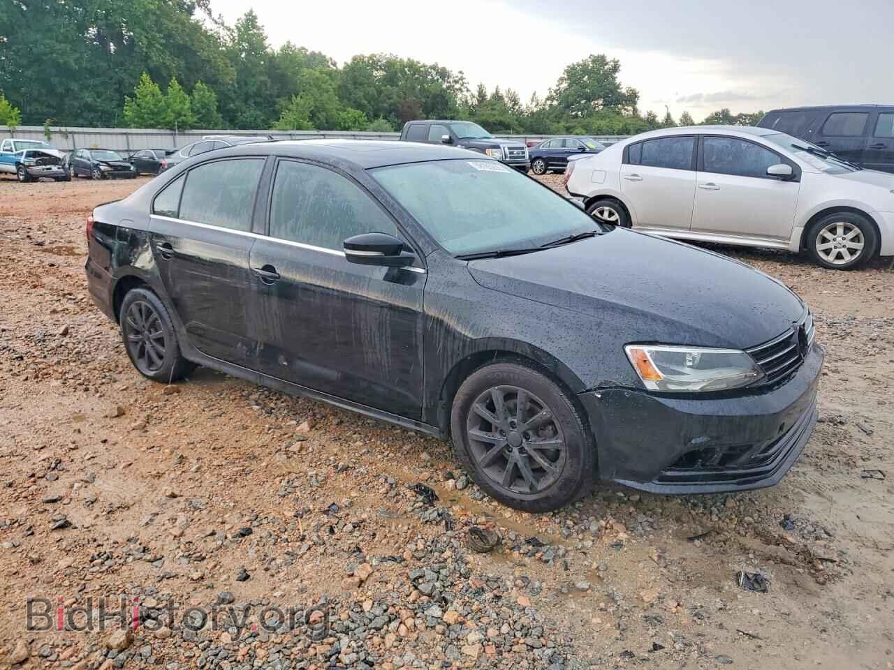 2017 VOLKSWAGEN JETTA - VIN: 3VWDB7AJ8HM384692 - Photo 4