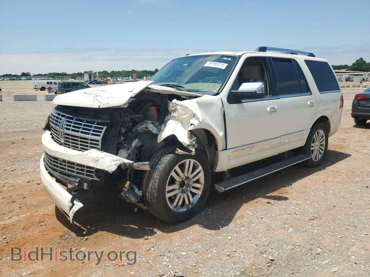 Photo 5LMFU27518LJ02843 - LINCOLN NAVIGATOR 2008