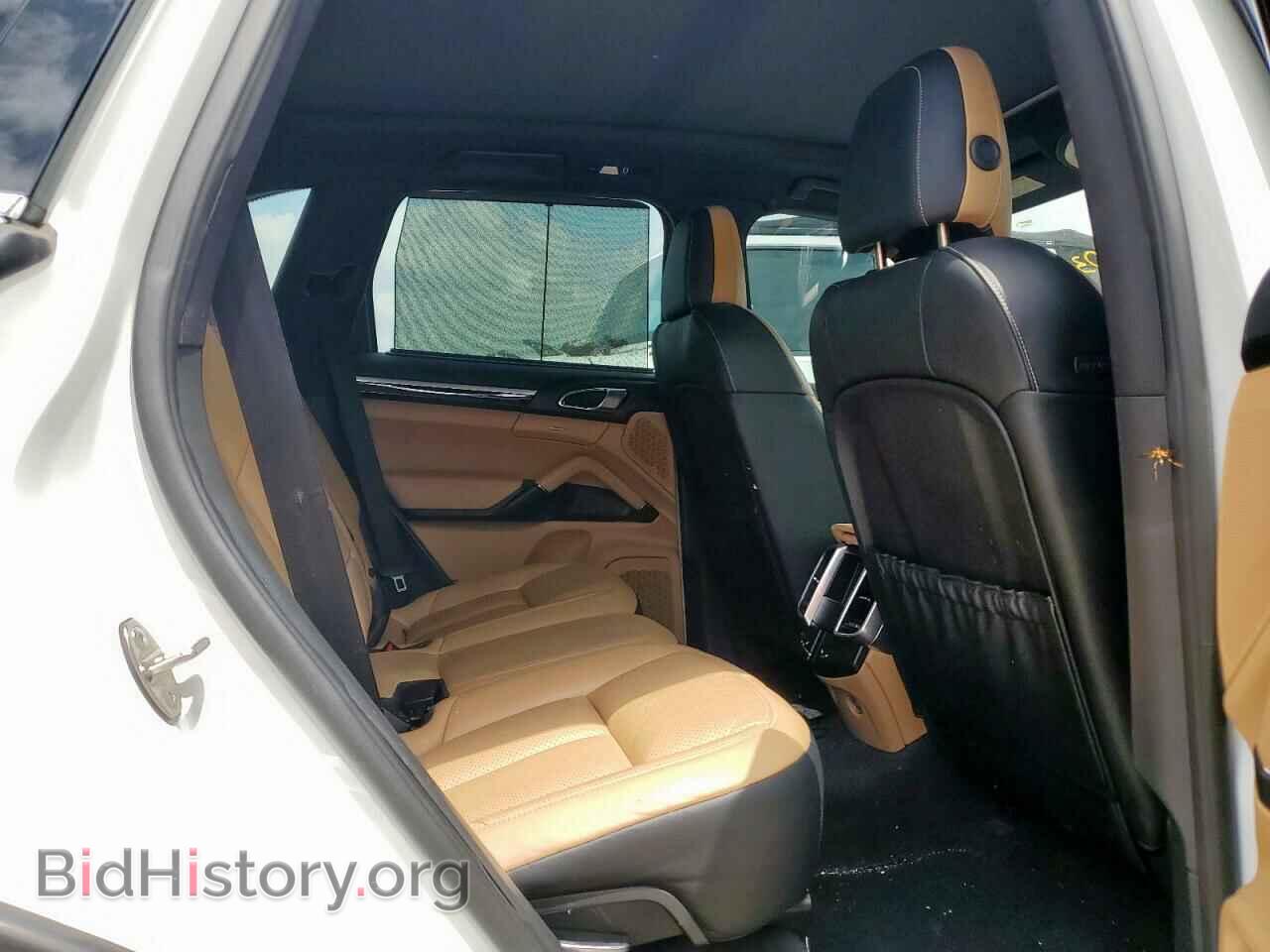 2016 PORSCHE CAYENNE - VIN: WP1AA2A24GLA06372 - Фото 10