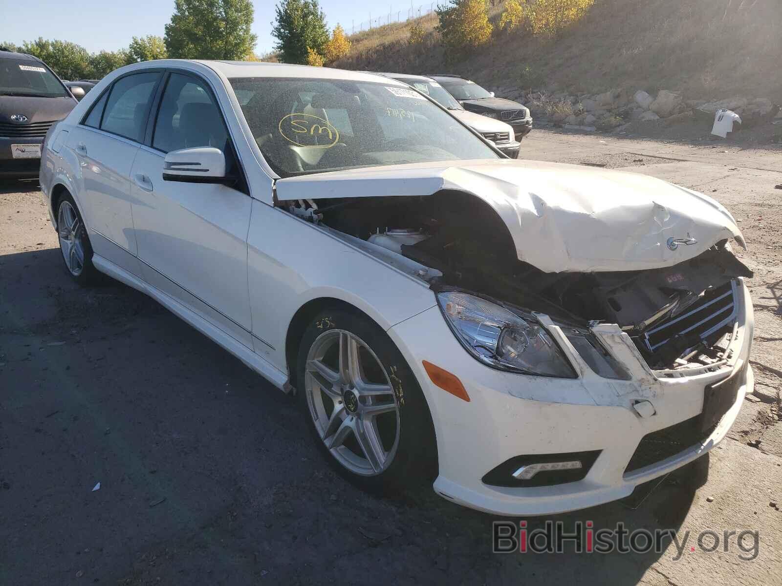 Photo WDDHF8HB5BA500180 - MERCEDES-BENZ E-CLASS 2011