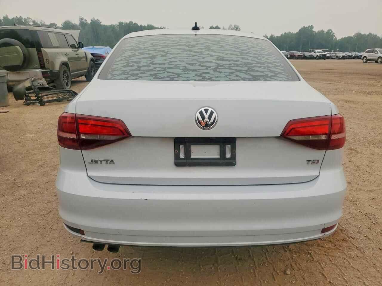 2017 VOLKSWAGEN JETTA - VIN: 3VW2B7AJXHM323044 - Фото 6