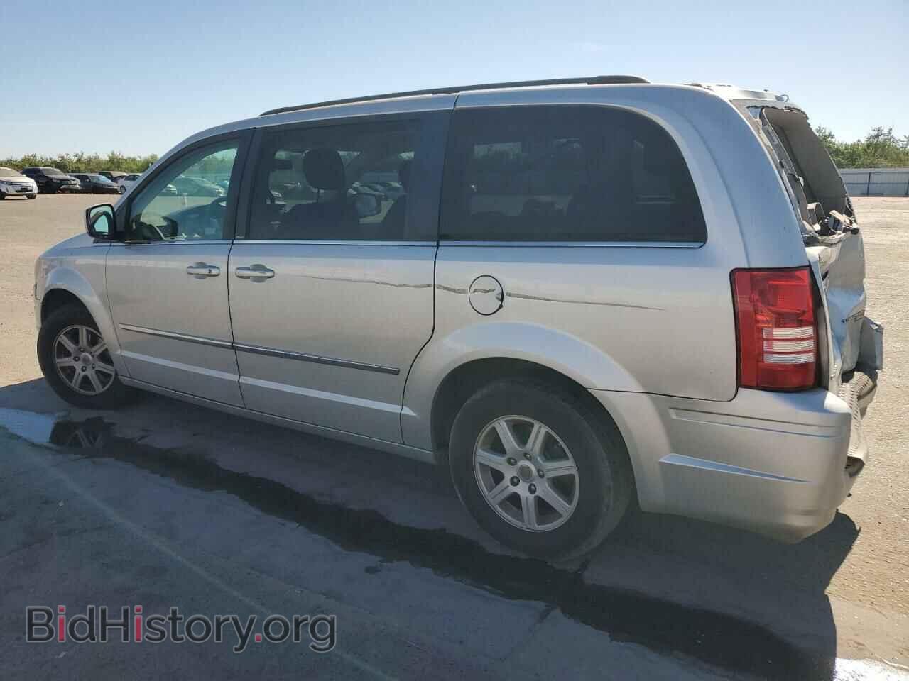 2010 CHRYSLER MINIVAN - VIN: 2A4RR5D17AR232108 - Фото 2