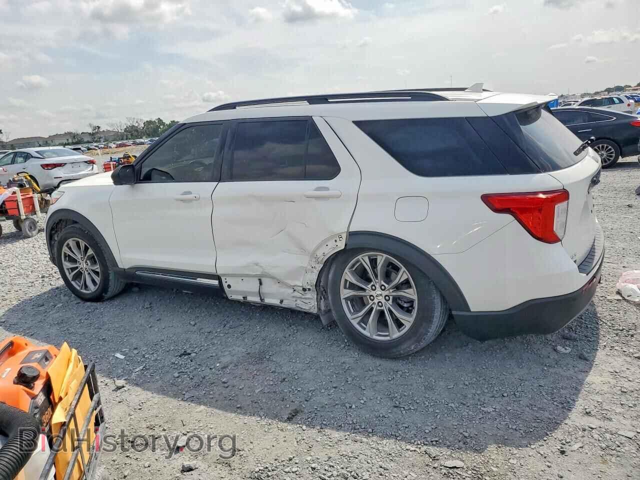 2022 FORD EXPLORER - VIN: 1FMSK7DH3NGA43947 - Photo 2