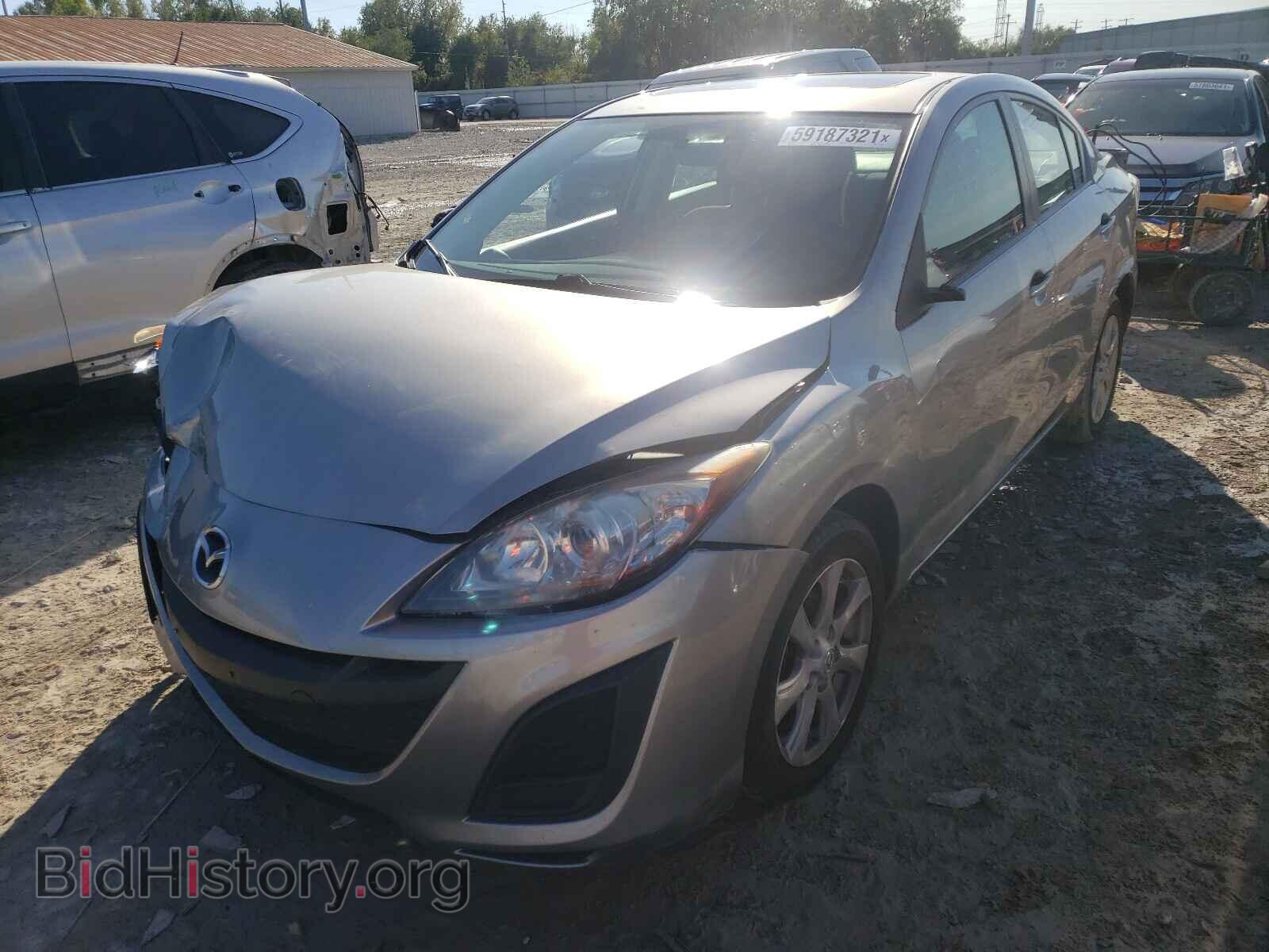2011 MAZDA 3 - VIN: JM1BL1VF2B1360497 - Фото 2