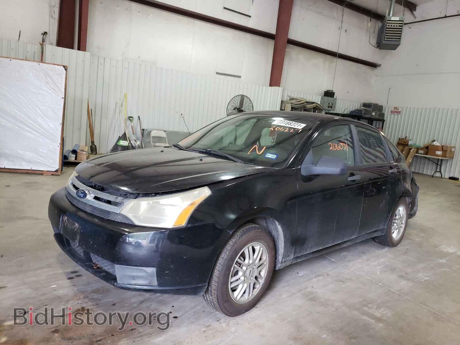 2009 FORD FOCUS - VIN: 1FAHP35N99W206227 - Фото 2